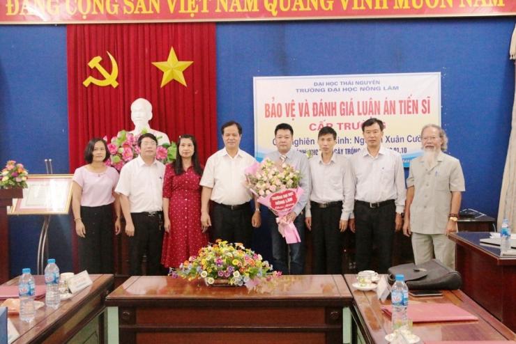 NCS. Nguyễn Xuân Cường bảo vệ thành công luận án tiến sĩ cấp Trường ngành Khoa học cây trồng