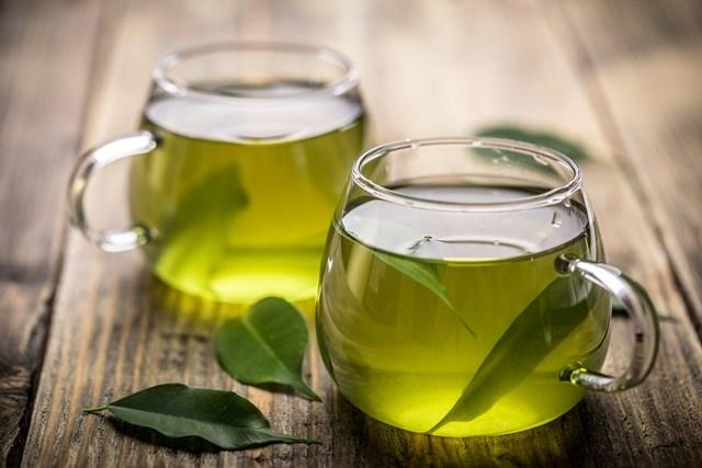 Uống trà xanh giúp cải thiện hội chứng chuyển hóa và sức khỏe đường ruột