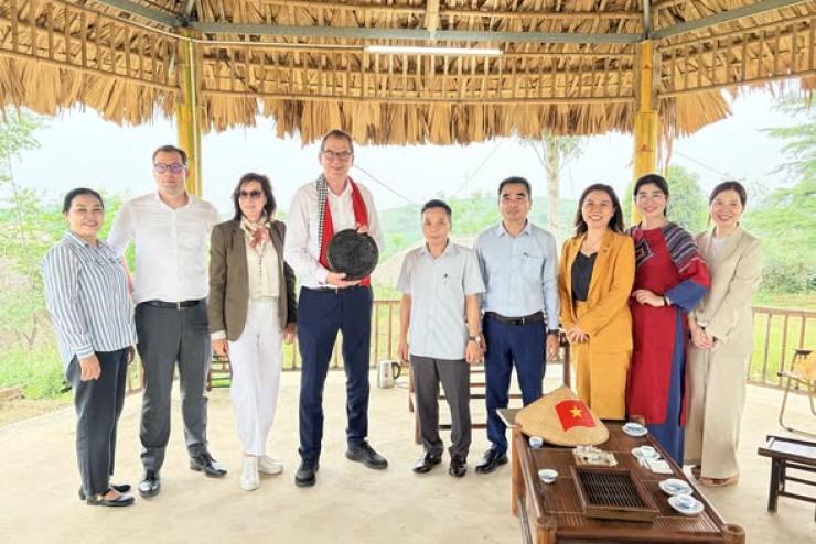 Tổng Giám đốc Tổ chức Phát triển Công nghiệp Liên hợp quốc (UNIDO) đã có chuyến thăm quan tại Viện Khoa học kỹ thuật nông lâm nghiệp miền núi phía Bắc